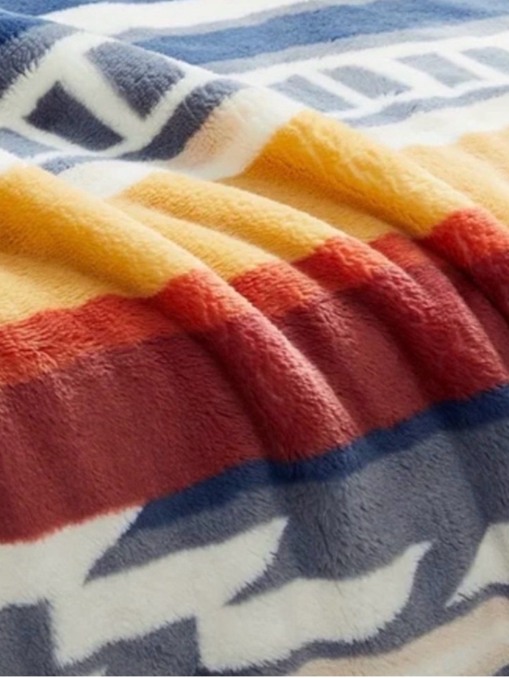 Pendleton Ultrasoft Blanket - Saltillo Stripe - Queen - Picture 2 of 6